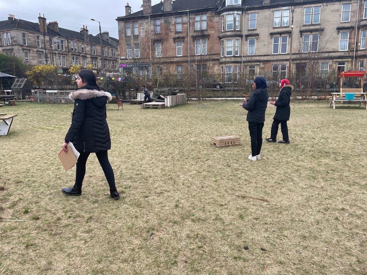 PPSP7B's tweet photo. Making sound maps at the bowling green this morning for outdoor learning! 👂 🗺 🌳 🪴 🌺 https://t.co/JYGoruIyso