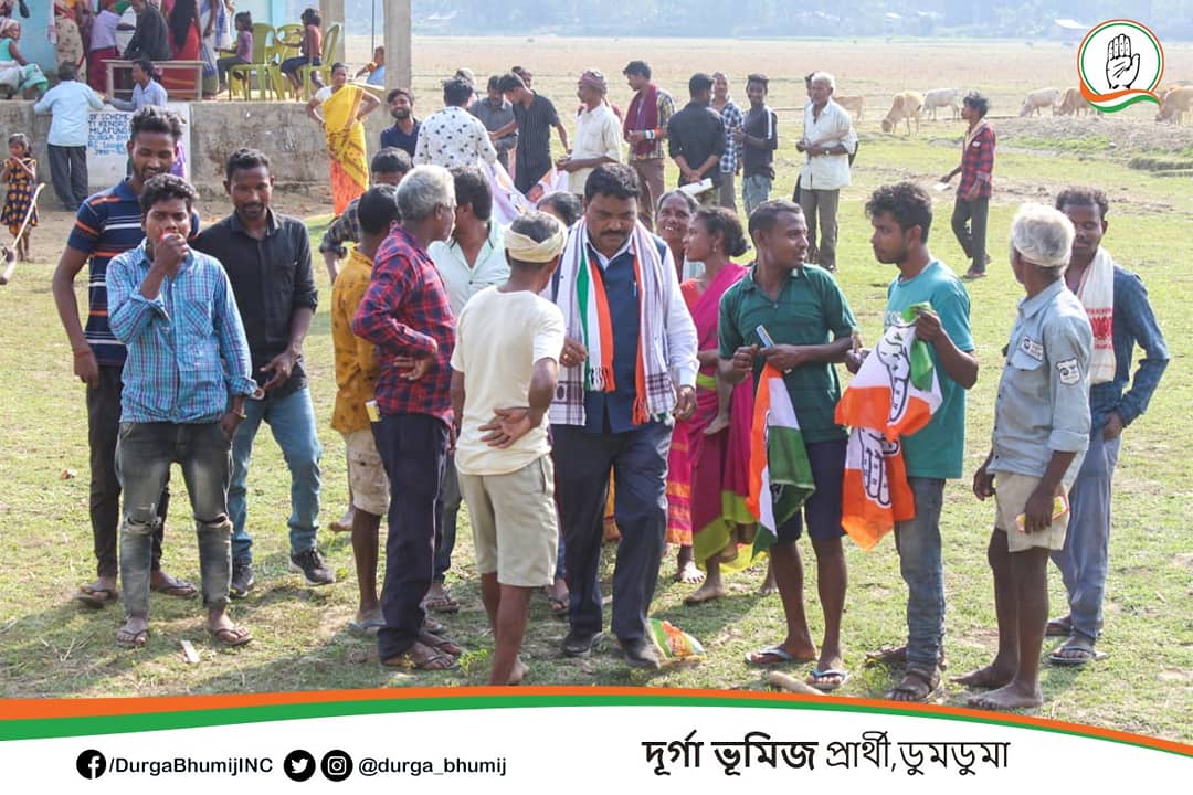 durga_bhumij's tweet photo. আজি কাকপথাৰ মণ্ডলৰ কাঁচিজানত আৰু ৰাজগড়ত অনুষ্ঠিত হোৱা নিৰ্বাচনী প্ৰচাৰ সভাৰ কিছু দৃশ্য য'ত স্থানীয় ৰাইজৰ সৈতে বাৰ্তালাপ ও মত বিনিময় কৰো। প্ৰয়োজন আপোনালোক সকলোৰে বিশ্বাসৰ আৰু সহযোগৰ, মই আশাবাদী ৰাইজে উচিত বিচাৰ নিশ্চিতভাৱে কৰিব।
#AssamAssemblyElections2021 https://t.co/aYuiBYwXHR