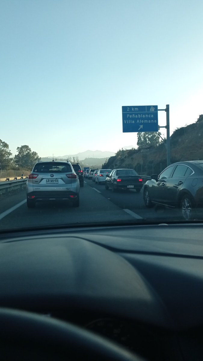 BethAltamirano's tweet photo. Si hay algo que me cargan ..son los tacos! Por la flauta
Serán todos trabajadores esenciales? 
#Cuarentena https://t.co/faSQGT2kcG