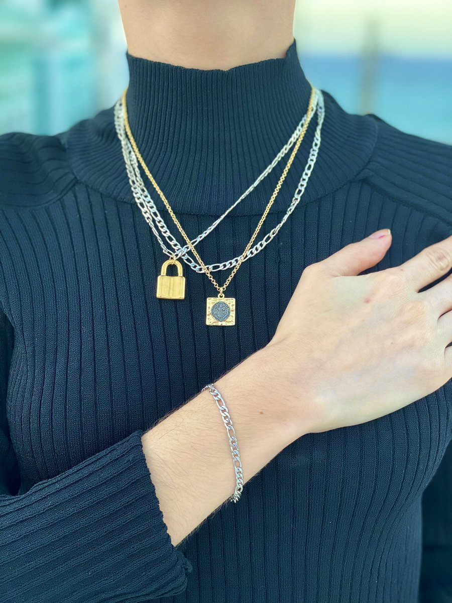 masarijewelry's tweet photo. ¡Feliz lunes!! ¿Tienes hoy feriado?? 👀

Recuerda envío gratis en compras de $30 o más ✨✨ 
•
•
•
•
#masaripr #comerciolocal #compralocal #pequeñosnegocios #puertorico #apoyalolocal #international #jewelryshop https://t.co/n4qgNWtRli