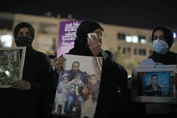 Pbi_Fr's tweet photo. Des #larmes qui ne sèchent jamais
Les #mères des #victimes #palestiniennes qui ont été tuées aux mains des israéliens #pleurent pour leur perte incomparable. Ils sont #vêtus de #noir pour pleurer leurs enfants et leurs proches qui ont perdu la vie parce qu'ils sont Palestiniens. https://t.co/ywzpHGGwpb