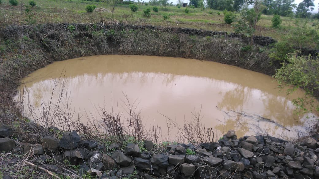 SmileSudarshan's tweet photo. Happy to declare that my family is net water positive - we harvest 15 crore litres rainwater an year thru ponds and green cover pubs the year #CatchTheRain #WorldWaterDay you too can do it or help others @Udyogini1 @IDS_UK @stc_india @DAperspectives @RTandon_PRIA @IDSalumni https://t.co/YWrE9Gx58u