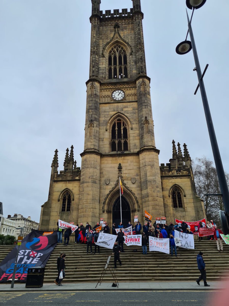 buddy49561367's tweet photo. Over 30 years working for British Gas and I used to be proud to be a BG engineer. Now I’m proud to be standing up to fight against the immoral fire and rehire.  ✊✊#WeDidntStartTheFire https://t.co/XLz3tmlXB1