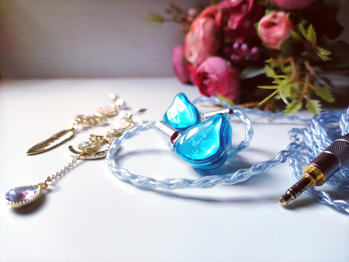 写真はぶら下げていこうかな👀
#JadeAudio #EA3 
#YYX4733 
#長楽