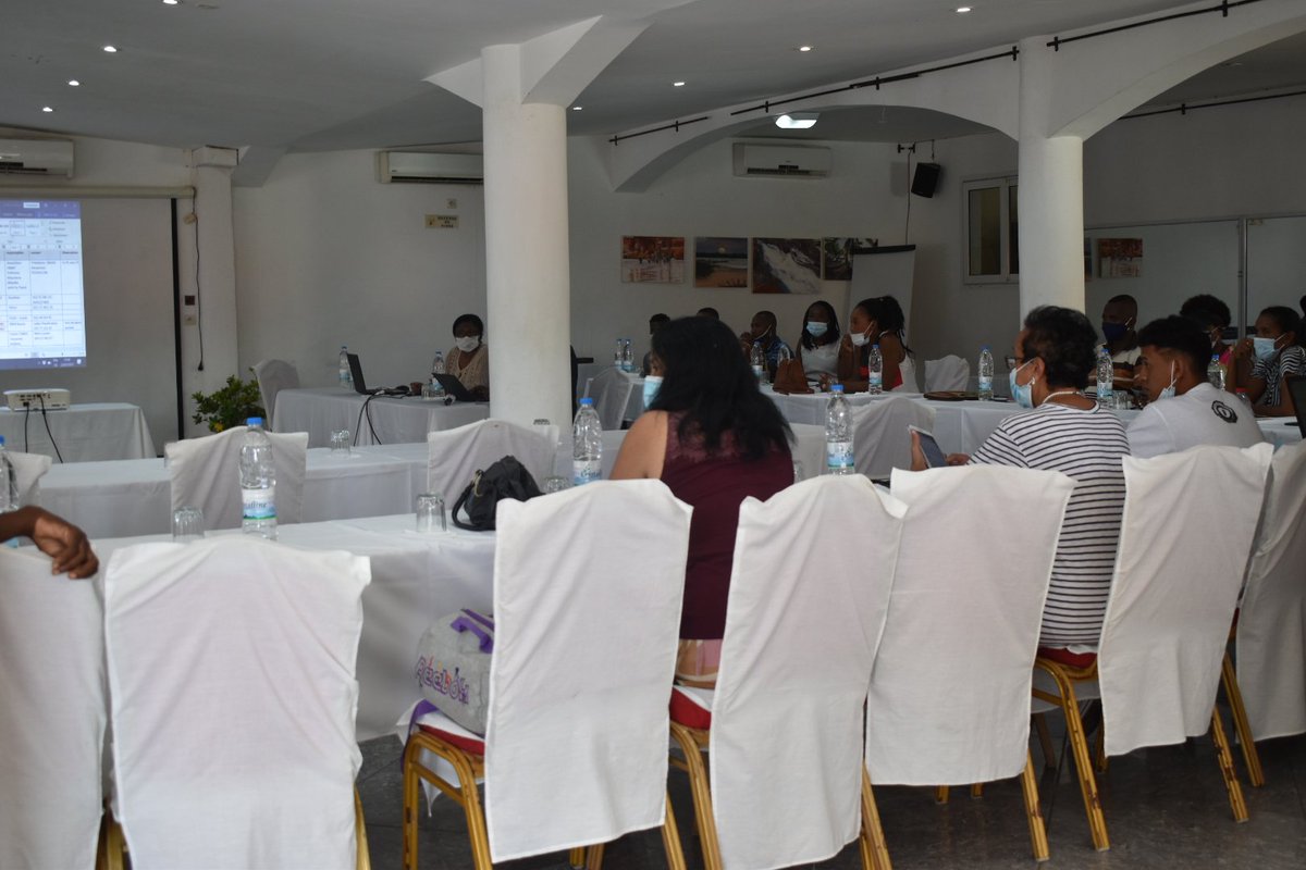 UNAIDS_IO's tweet photo. Workshop to implement #PACT strategies with the participation of stakeholders: people living with #HIV, #LGBT, adolescents and youth https://t.co/2xfSJcb5Y2