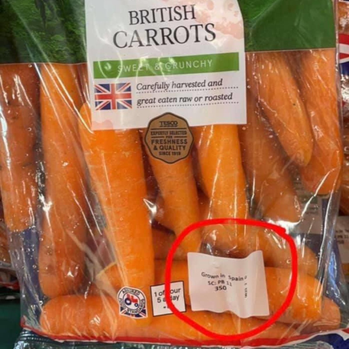 jollygut's tweet photo. This may look FUNNY at first glance, BUT also CONCERNING, right? 🧐
Some food producers are masters in designing #misleading #foodlabels !
COMMENT below if you have seen or experienced these tactics before! ☝️
#misleadinglabelling #misleadinglabel #foodfraud https://t.co/aFauO6rf84