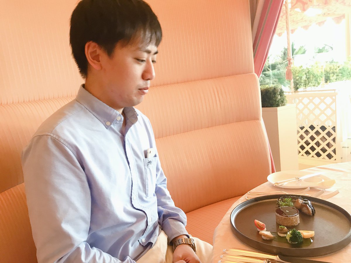 abo_163's tweet photo. 結婚記念日はベイホテルでランチしてニトリでお茶碗買いました🍽 https://t.co/ZEzAPrLw0t