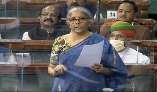 uniindianews's tweet image. LS passes Insurance Amendment Bill, 2021
#LokSabha 
#insuranceamendmentbill
#NirmalaSitharaman 
#FDI
