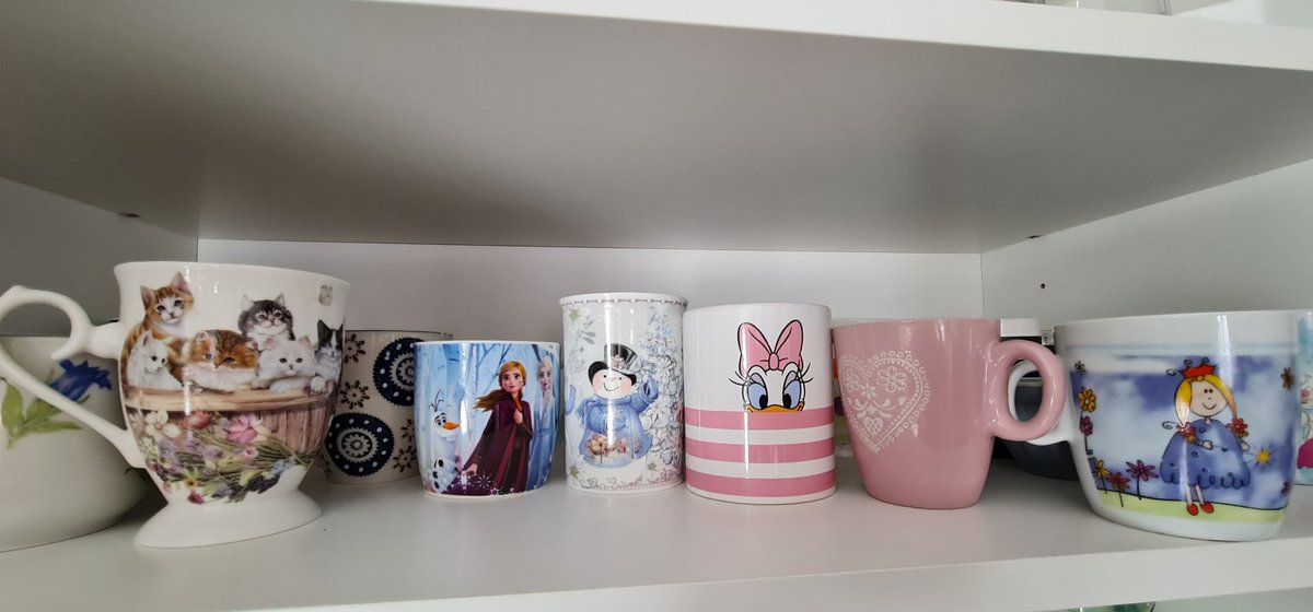 xRay_Stan's tweet photo. "Machst du uns einen Kaffee?"

"Ja."

"Du findest dich zurecht?"

"Ähm... Ich bin mir gerade nicht sicher." https://t.co/XB7tDYvtDJ