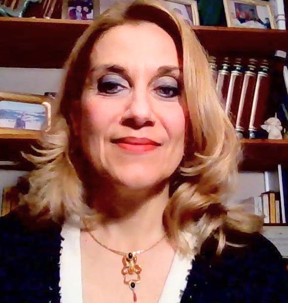 AttivitaDi's tweet photo. Molti insegnanti e assistenti sociali hanno partecipato al webinar #Adolescenti fragili e #formazione on line, sostenuto dalla Fondazione Maria Barbagallo, dal #CSVE, dall'Ufficio degli insegnanti di religione cattolica della Diocesi di Acireale e dall'#AIMC della provincia di Ct https://t.co/ixpCASOpEK