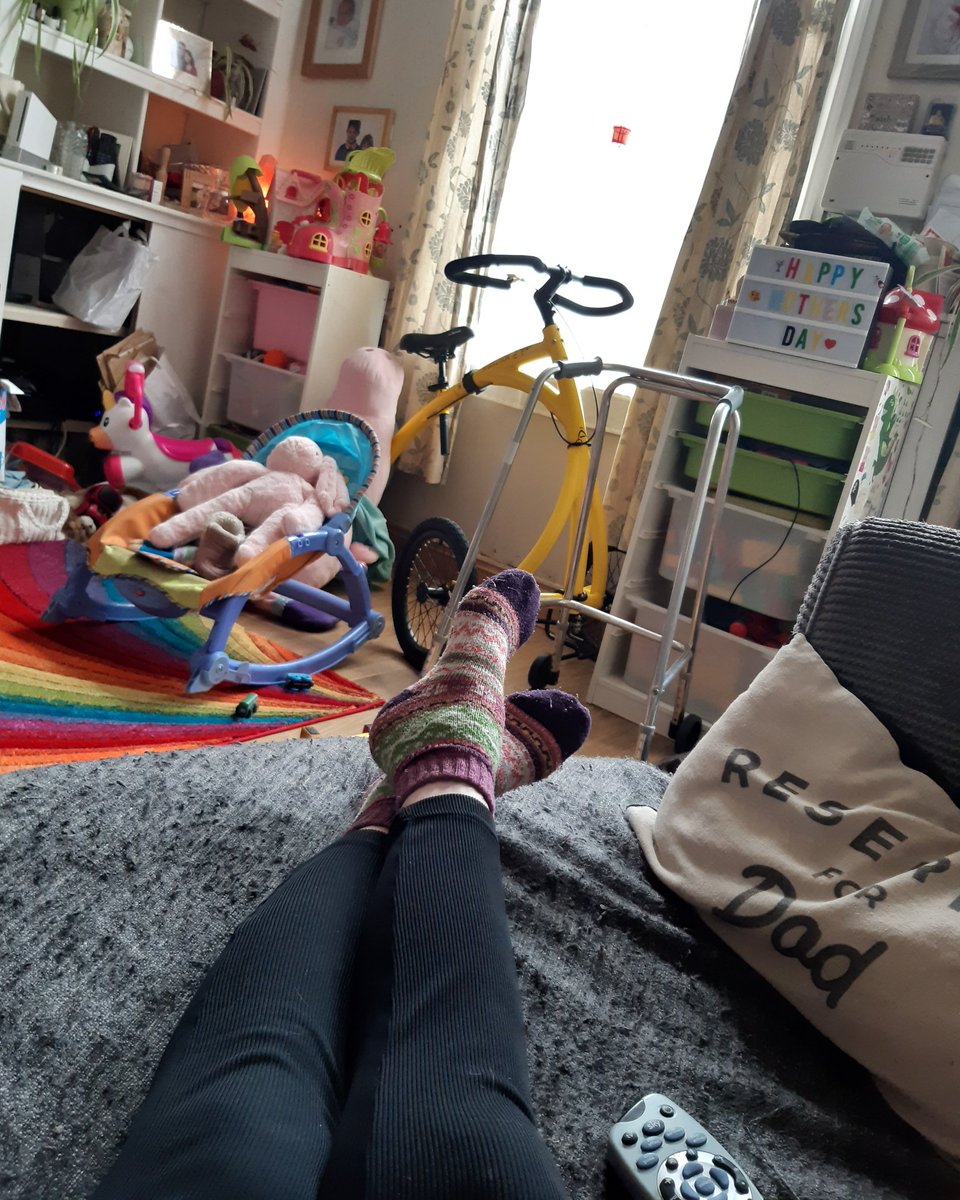 emmarose1980's tweet photo. Todays view
Still feeling #nauseous and have a #tempreture I feel #likepoo
2 days in bed alone & i could feel myself gettin low
Ive bin 2 that sorry ass place b4 & its not a place I want 2 go back
Thats y with a #chronicillness I get #washed #dressed #putmymakeupon daily https://t.co/K2W4Uoq54O