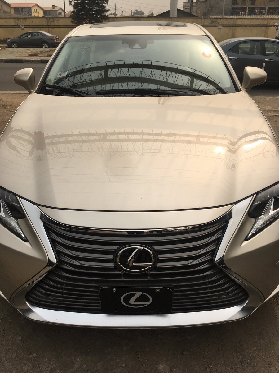 OrcbLimited's tweet image. Show your range but make it your products