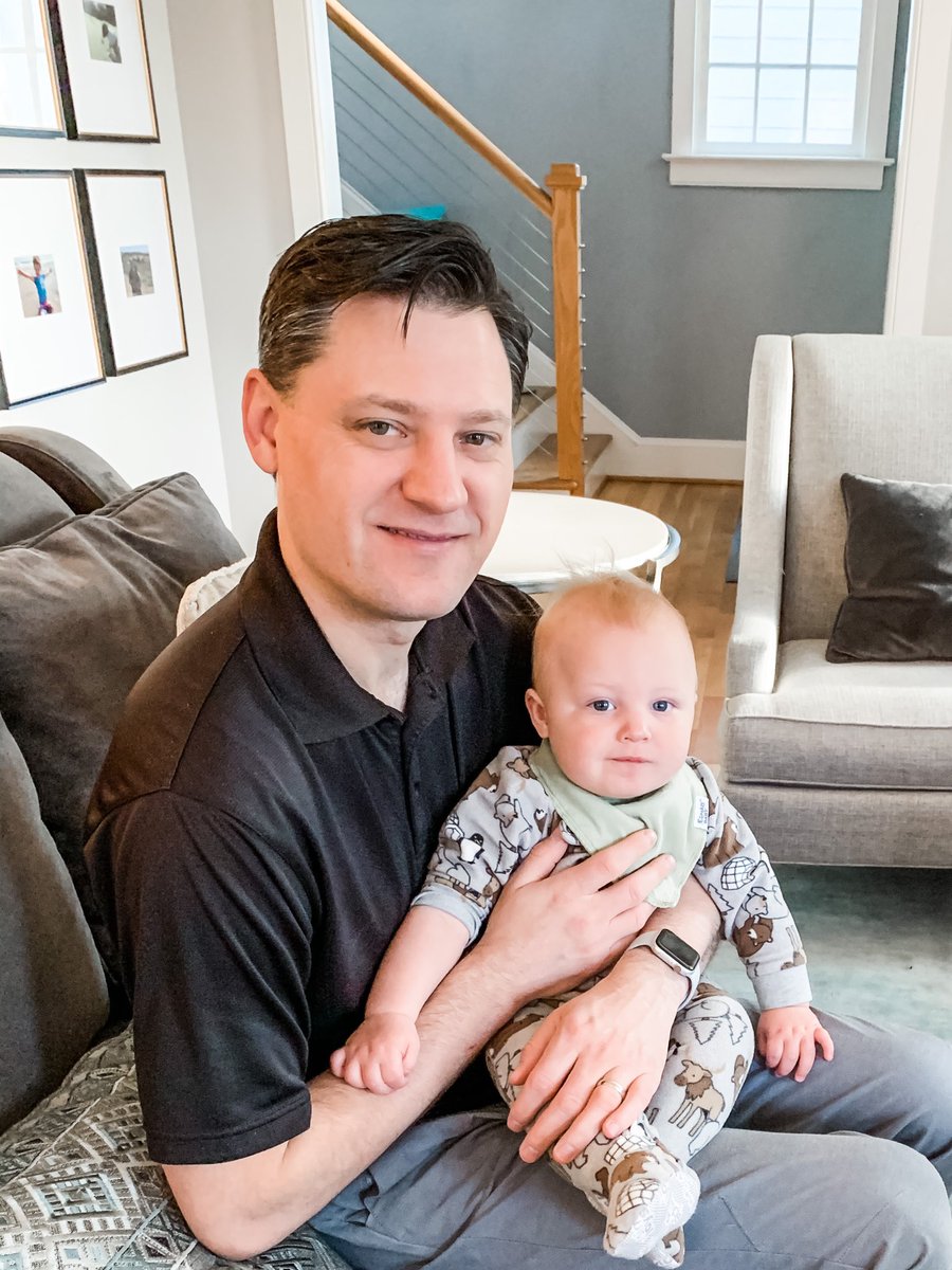 SarahGlovaPhD's tweet image. Timeline cleanse:

My husband really cloned himself with this one. #twins #sameexpression #likefatherlikeson