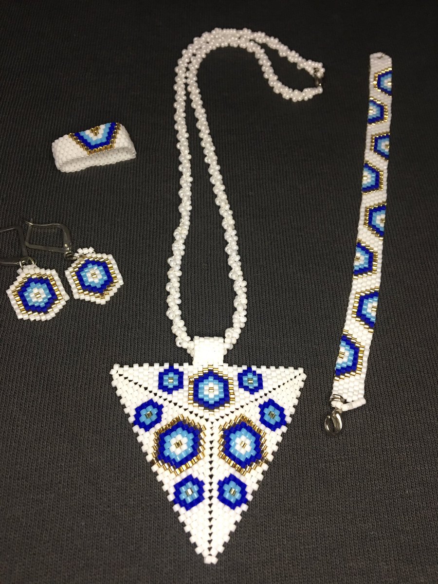 #miyukidelica takımla haftaya merhaba diyelim🧿Sipariş için dm.....
#tak_ör #miyukijewelry #kolye #küpe #yüzük #bileklik #jewellerydesign #pazartesi #mutluhaftalarolsun #photooftheday #muğla #fethiyeçalış #fethiye