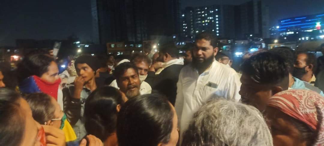 imsaalimqureshi's tweet photo. #AIMIM Mumbai General Secretary #HajiSaalimQureshi Sahab Ki Numaindagi Par Sant Gyaneshwar Nagar Me #GusulKhana Banane Ke Kaam Ka Inauguration Hua. Is Gusul Khana Me Har Mazhab Ke Logo Ki Death Body Ko Gusul Diya Jayega.

@asadowaisi 
@FaiyazAhmed1961 https://t.co/OUITSlgSIv