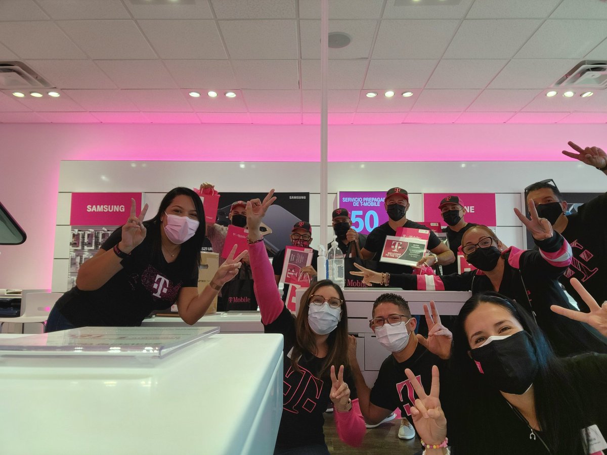 Welcome Virtual Ready Class <a href="/TMobilePR/">T-Mobile Puerto Rico</a>  #newhire #Allin #olín Sam's 483F &amp; Walmart 469F Mayagüez @keylaj00 <a href="/memoquinones1/">Wigberto Quiñones</a> <a href="/iverasanchez/">Irangelisse Vera</a> #WeWontStop <a href="/JEMartel/">Jorge Martel</a> @WencyBaerga #Proud #tmobilepr