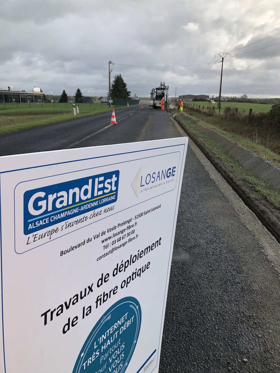 LosangeFibre's tweet photo. [VOUS AVEZ LA FIBRE…] Optique ! A l'occasion de l'appel d'offre pour l'arrivée du THD dans 7 départements du #GrandEst, une vidéo de présentation a été réalisée en 2018 ! Retrouvez la📽️à l’avènement du projet Losange grâce à ce lien👉https://t.co/CqM8lunj09
#afondlafibre #THD https://t.co/znazuj3ND9