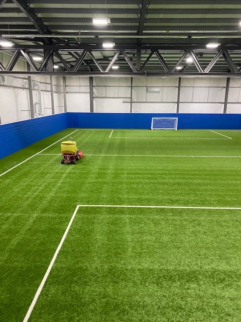 TheLeisureBox's tweet photo. 🤩 Just making sure the pitch is #lookingperfect
The indoor and outdoor AstroTurf pitches at the Leisure Box are getting some TLC before we reopen...
We can't wait to welcome you all back! 😃
Find out everything you need to know about our reopening 👉 https://t.co/8RyJ2smD7Q https://t.co/BihaD65I4b