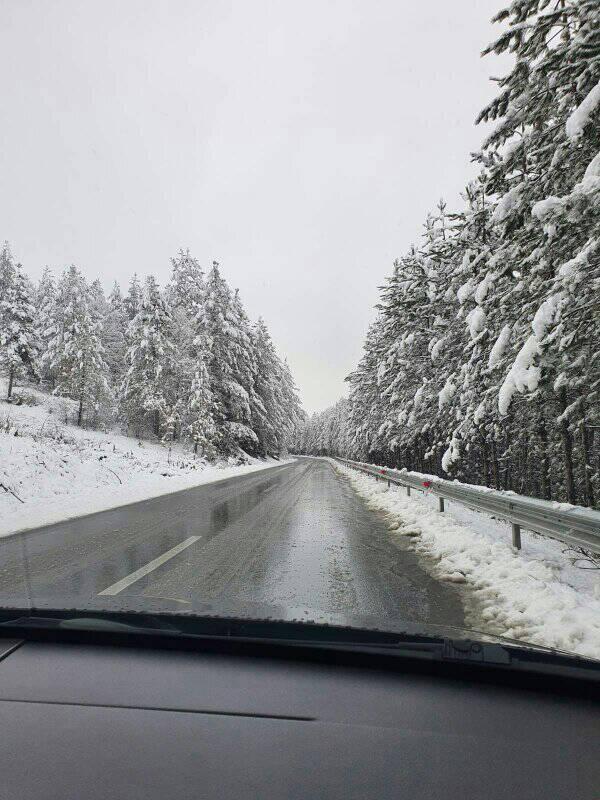 DarikMk's tweet photo. Spring in #Macedonia, road between #Delcevo and #Berovo . Beautiful Macedonia #Malesevijata
#travel #naturelovers https://t.co/fM75eZ6kr4
