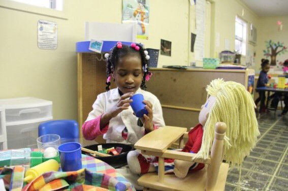 eriksonmath's tweet photo. “The Roots of STEM Success”... This report found that different types of play are essential for developing skills critical for #STEM fields, like curiosity, questioning, &amp; analysis.
8 ways to introduce kids to STEM at an early age: https://t.co/ncN7Mj6cYH 

#STEM #STEMeducation https://t.co/nr91Wu1bFL