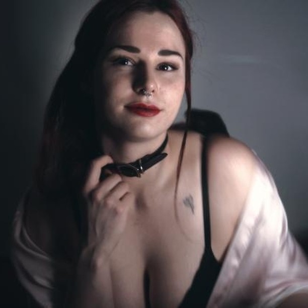 FansofBC's tweet photo. Went with a different vibe today. Marijuana Enthusiast yourlilfoxx looks so cute with a tail don't you think?
-
Check out her links for her special content.
Follow Today for more local content creators!
Follow now for more British Columbia models!
-
#teenmodels #bcgirls #canadam https://t.co/JLOnHSb1Ba