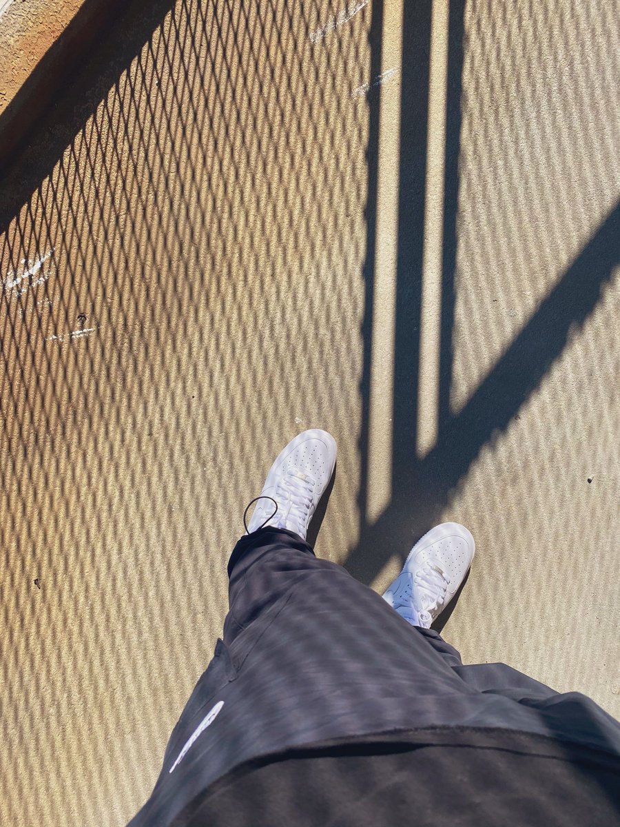 A_Johnny94's tweet photo. GM #nike #snkrs #nyc #airforce #nike #brooklyn https://t.co/BB6VR3J7lp