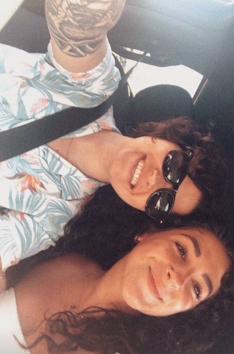 AlexisAmy2's tweet photo. All summer with you https://t.co/AmuYZq1Dua