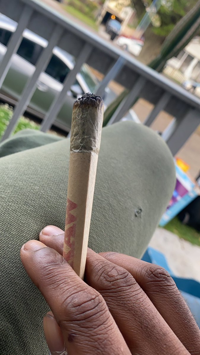 DankSinatra504's tweet photo. Y’all think I just wake up as Dank? 
Gotta be one with my element before embarking on the Asswhoopins I’m passing out today. #PROZONEHOE #PZGD #ProZoneGamingDivision https://t.co/EmTtqCBIfD