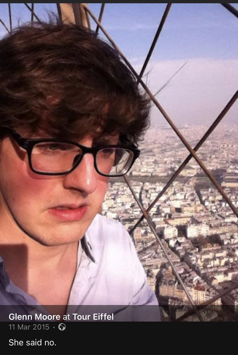 TheNewsAtGlenn's tweet photo. 6 years ago I spent €30 to go to the top of the Eiffel Tower just to do this and it got about 4 likes. https://t.co/wjX3LmkpOu