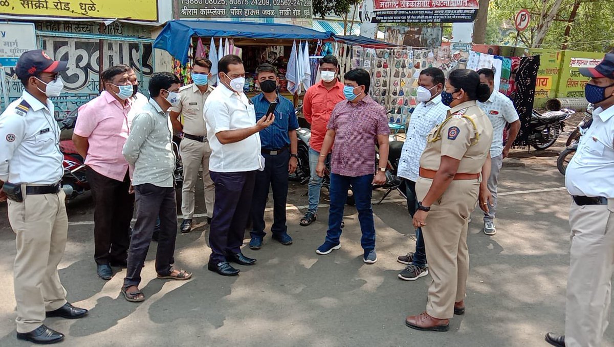 MohdAhmedAIMIM's tweet photo. AIMIM @FarukShah_MLA Dhulia Surveyed Multiple Chowks oF city to Arrange Foot over bridges to Reduce traffic .

@asadowaisi @InfoDhule @SpDhule 
@aimim_national https://t.co/VxrrE3Wu90