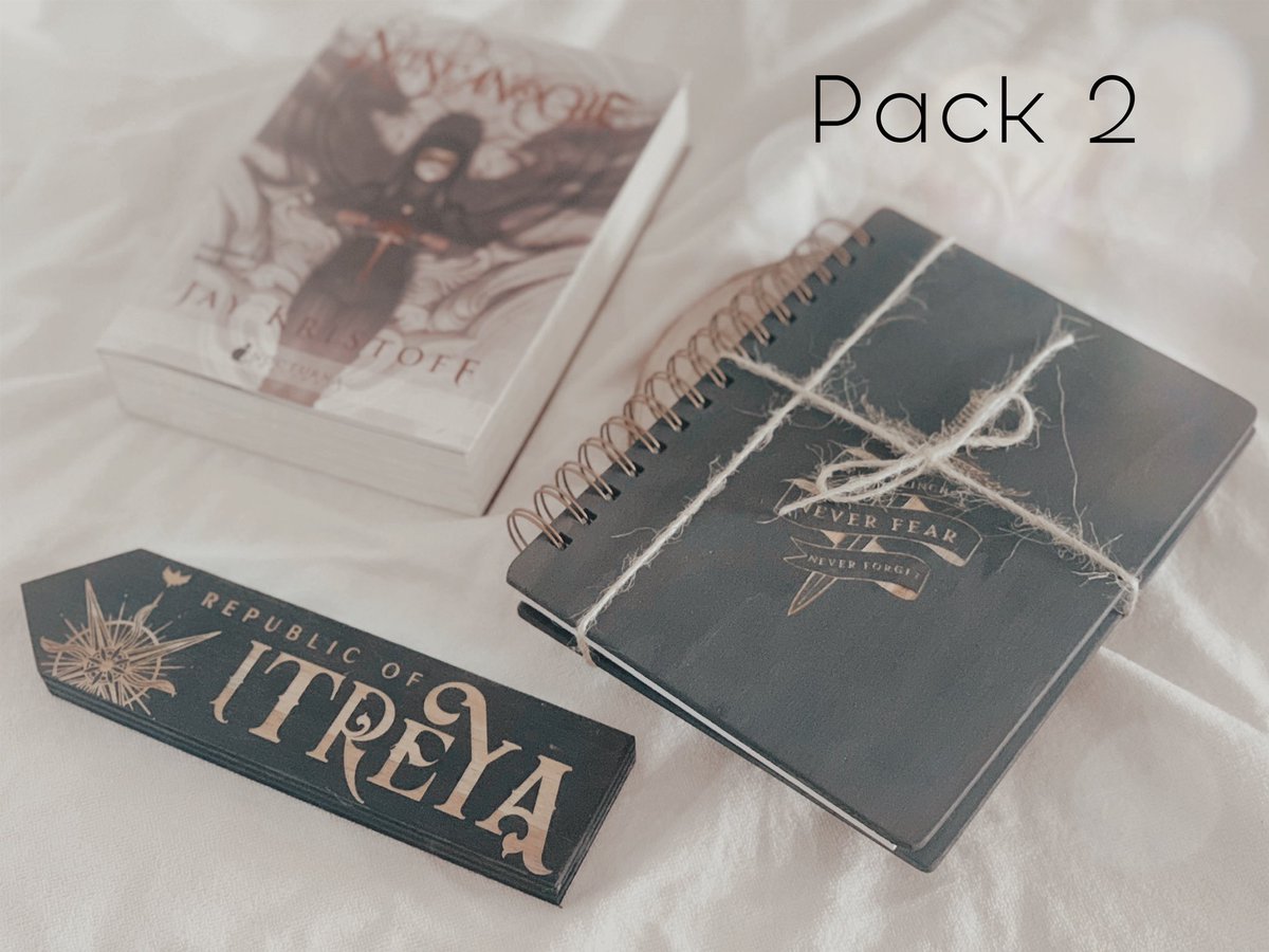 NocturnaEd's tweet photo. SORTEO INTERNACIONAL! Un ejemplar de #Nuncanoche y un pack de productos exclusivos de @SeasonalVibe_. 🐈‍⬛

Dos premios, un ganador por red social (Instagram y Twitter).

BASES: RT este tuit, sigue las siguientes cuentas: @SeasonalVibe_ y @NocturnaEd. 

Hasta el 4/4. ¡SUERTE! ✨ https://t.co/kBUiFNCmhe