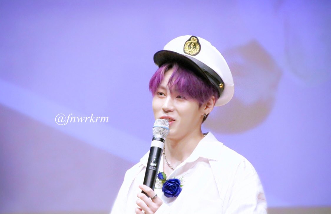 fnwrkrm's tweet photo. 🤍☁️🤍☁️🤍☁️🤍
懐かしい写真🥲💜💜
ソンウンに幸あれ🍀
#하성운_스물여덟번째봄_생일축하해
#Happy_gooreumseng_day
☁️🤍☁️🤍☁️🤍☁️ https://t.co/etxy1dSRu1