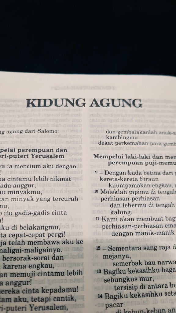 edyprasscj's tweet photo. Bacaan Kitab Suci Orang Muda Kristiani:
😇                    😭
Saat Pacaran    Saat di-ghosting https://t.co/N1er4u9ci7