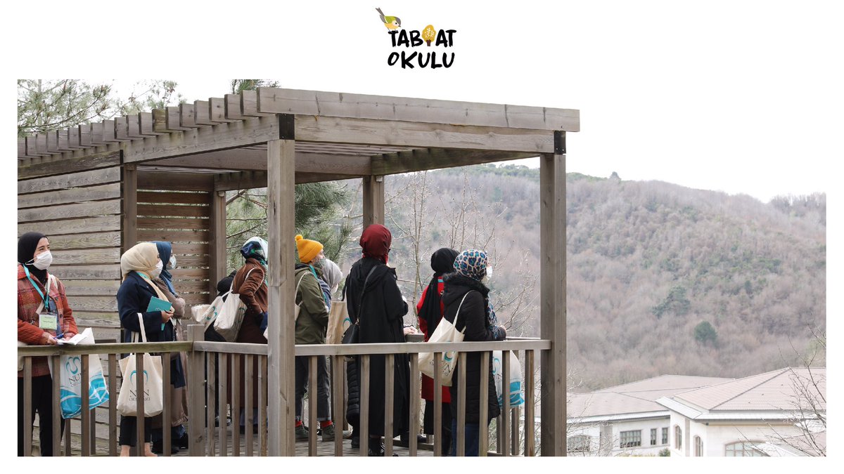 Pek çok farklı okuldan ana sınıfı ve ilkokul öğretmenleriyle bir araya gelerek tabiatın işaretlerini okumak ve özünü keşfetmek üzere çıktığımız bir yolculuğu daha tamamladık. 

Bir sonraki etkinlikte görüşmek üzere.🌳