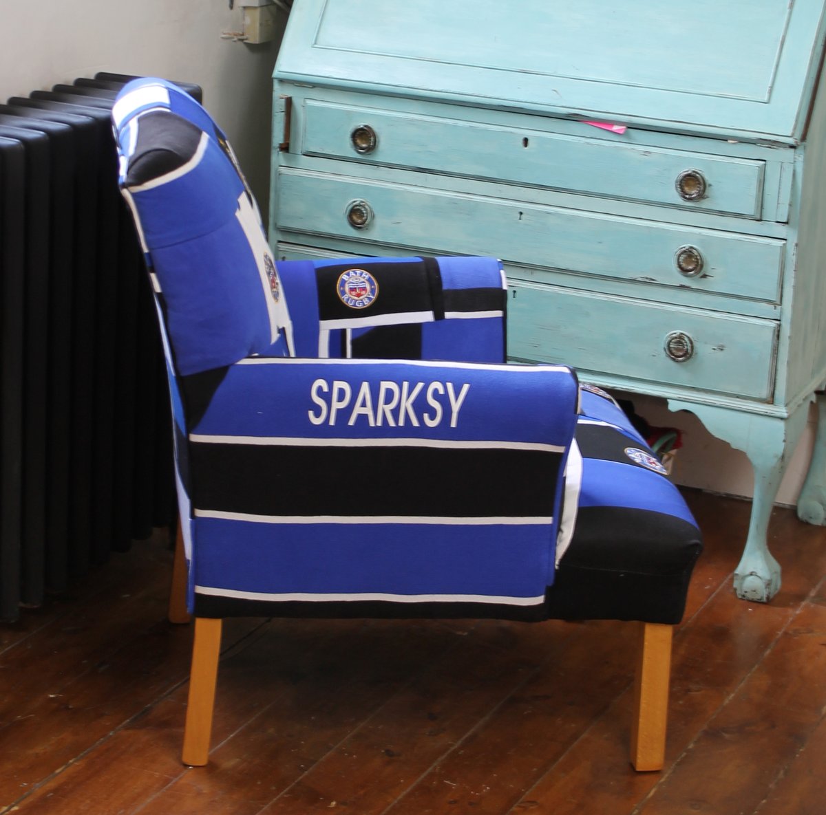 patchworkchairs's tweet photo. Recycled these @BathRugby shirts if you like please recycle this tweet https://t.co/8rrMlE1kIM