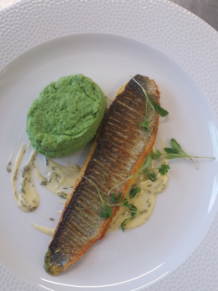 andysmithchef's tweet photo. First go...lightly curried Sea bass cream reduction dill and broc tumbles. Good effort...@fcot #level3chefs @churchill1795 https://t.co/TJEoMN92Uf