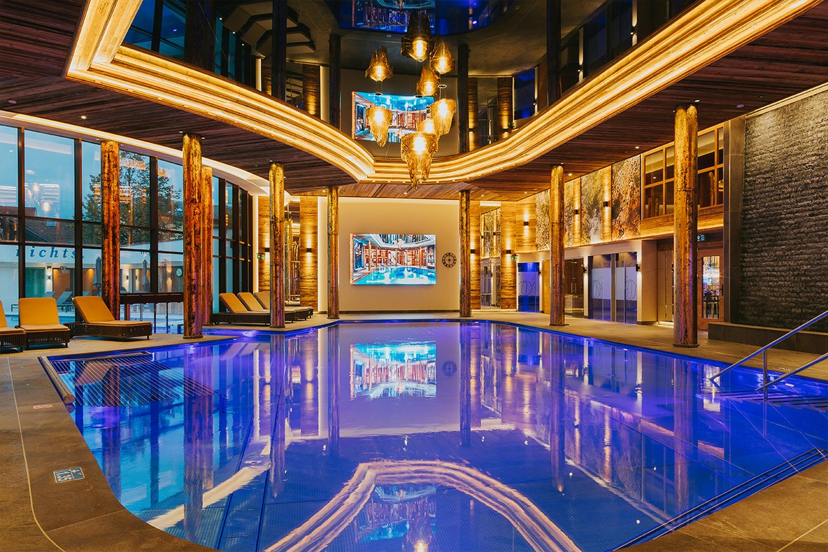 uschilieblpr's tweet photo. Seit Ende letzten Jahres hat sich in unserem Kundenportfolio einiges getan: 
Wir sind überglücklich über unsere Neukunden #OrtnersResort, #DASEDELWEISSSalzburgMountainResort, @chiemseealpen, @amanteibiza &amp; #aiyannaibiza, @hotelbeethoven und #LeMéridienMaldivesResortandSpa 😍 https://t.co/6S9pqDf4FO