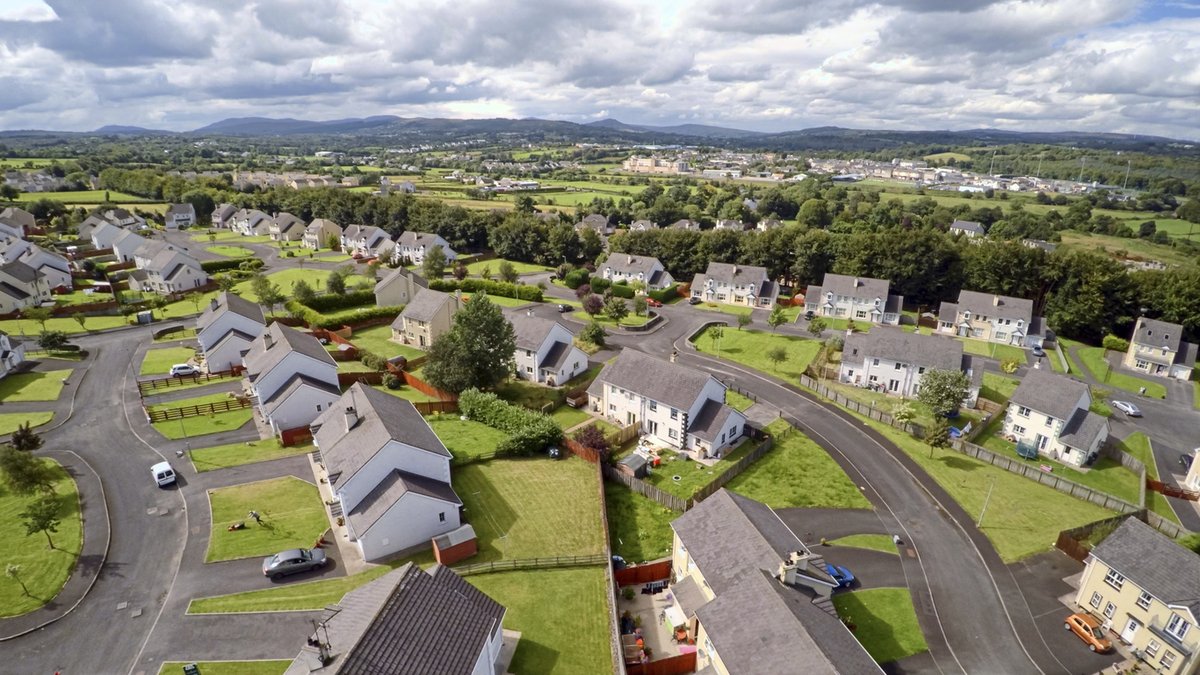 SEAI (@seai_ie) on Twitter photo Press release: More than 500 Communities are now part of our Sustainable Energy Community Network. Minister <a href="/EamonRyan/">Eamon Ryan</a> said" “I am delighted that the number of sustainable energy communities in Ireland has doubled in the past two years..." Read: seai.ie/news-and-media… Press release: More than 500 Communities are now part of our Sustainable Energy Community Network. Minister <a href="/EamonRyan/">Eamon Ryan</a> said" “I am delighted that the number of sustainable energy communities in Ireland has doubled in the past two years..." Read: seai.ie/news-and-media…