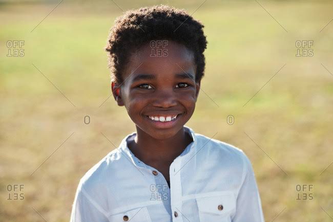 MbuyiseniNdlozi's tweet photo. In defence of Afro... uncombed black hair is neat, even in children! Nothing wrong with wearing your hair naturally! 

We are beautiful! And we don’t need your combs! https://t.co/X9P0HrfIMr