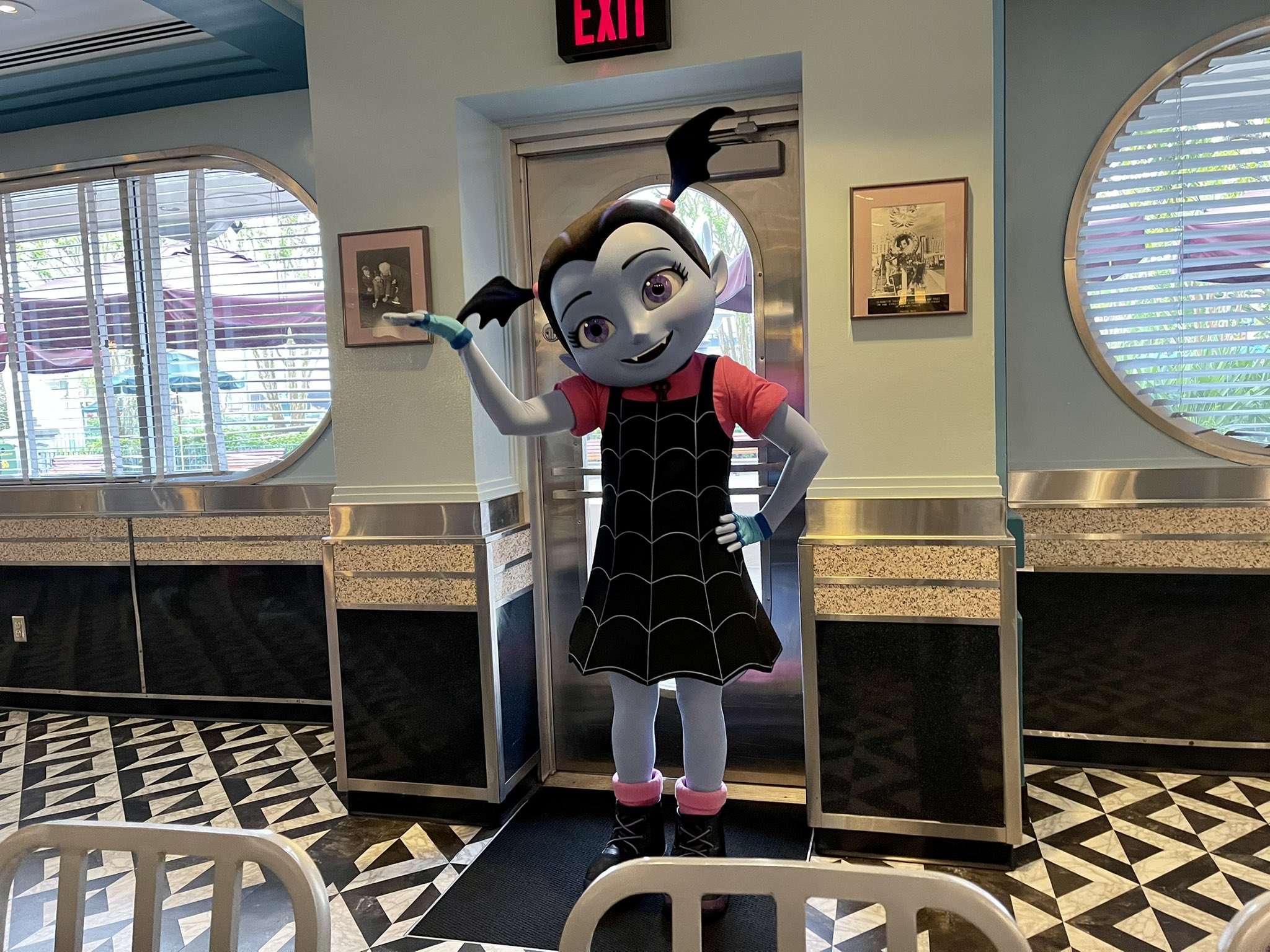 Vampirina Disney