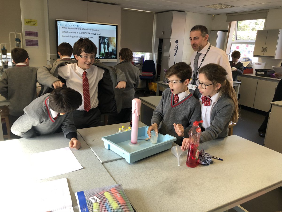 BGS_ScienceDpt's tweet photo. Year 5 explored how “elephants brush their teeth” and the features of chemical reactions in Science https://t.co/PX3OWwMl50