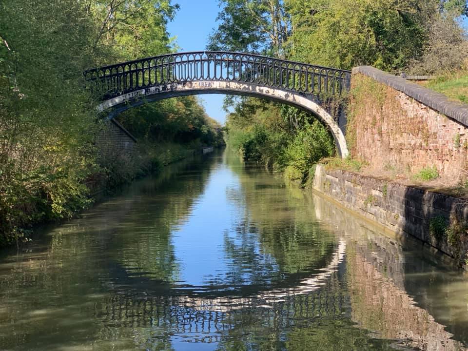 <a href="/CalcuttMarina/">Calcutt Boats Ltd</a> We are moving forwards...

#Lightandtunnel #boathireholidaysontheirway #moorersreturnsoon #onwardsandupwards #goodlucktoeveryone #Grandunioncanal #wishyouluck
