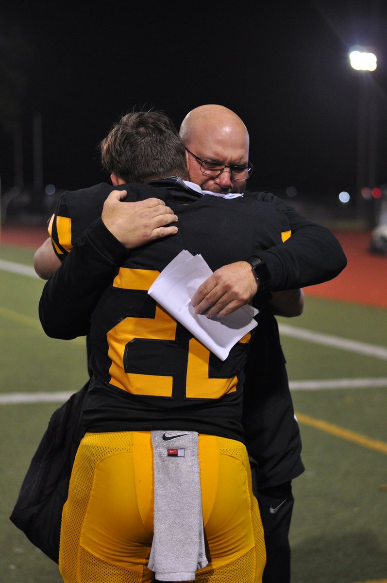 BigRed_Misty's tweet photo. We want to thank you for your hrs. that helped mold him. Being there w/ him after practice to study what he didn’t understand, mentor him in grades, and foster his growth as a young man.J4 &amp; J5 with 2 very instrumental people in their lives 26yrs apart. @Coach_BCarp @JSmejkal_5 https://t.co/to0vM932TL