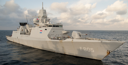 Dutch frigate HNLMS Evertsen will join UK taskgroup to Japan. Very likely Evertsen will sail through South China Sea, next to taskgroup. naviesworldwide.com/navy-news/hnlm…