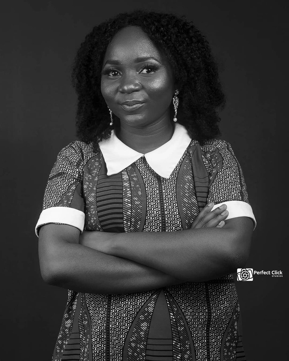 perfectclick_s's tweet photo. Be confident in your self.

#perfectclickstudios #melaninpoppin #makeup #photostudioatawoshie #portraitphotography #blackgirlmagic #blackbeauty #ghana #accraghana #ghanagirlskillingit #ghanabride #ghanafashion #accraweddings #accra #pictureoftheday #blackandwhite #blackgirlsrock https://t.co/t3LMgvM1F8