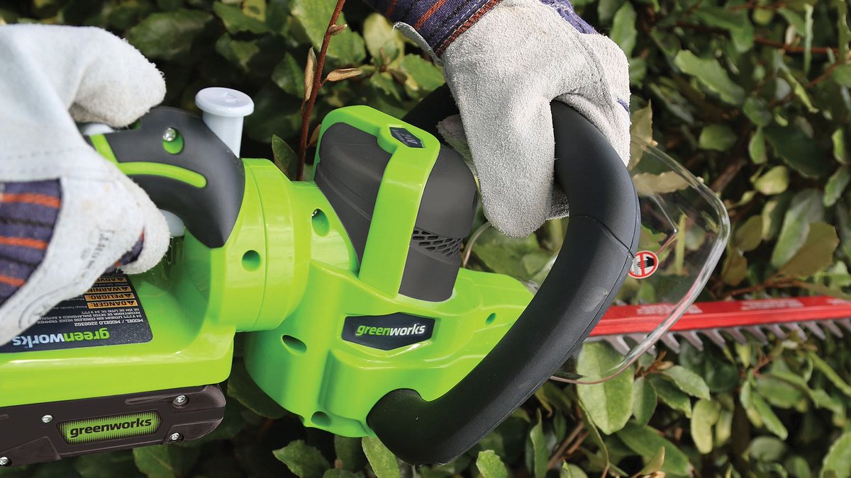 Greenworks Canada tweet media