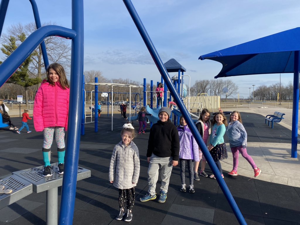 EckermanLeigh's tweet photo. Beyond excited #smile https://t.co/NnHRK8cMsr