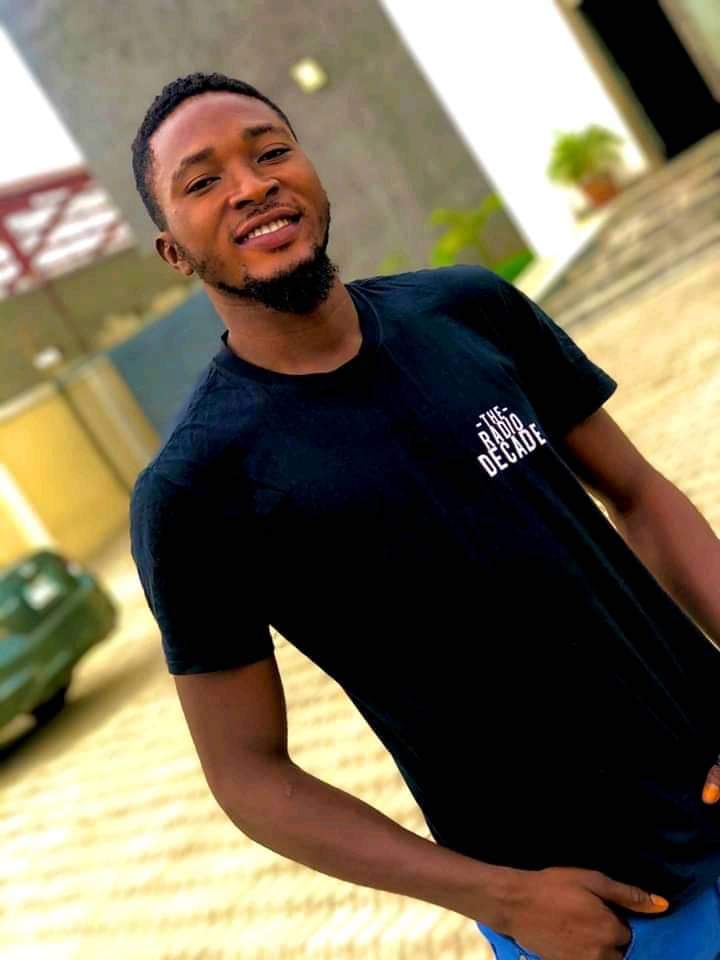 Mxtercoded13's tweet image. You don't have to wait for love..You just have to enjoy the feeling of love around you. #Pure love