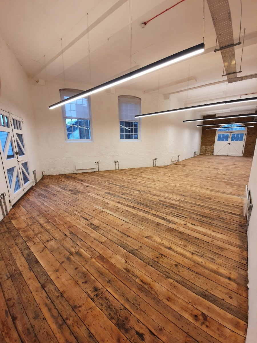 Another before and after of our recently completed job in London.
The upgraded lighting and the renovated timber flooring brings this tired room back to life!

#MajorProjects #Brixton
