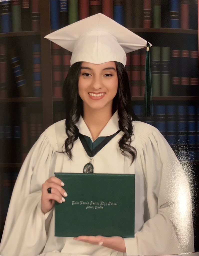 FelixVarelaHS's tweet photo. #SeniorShoutOut #Classof2021 🎉Congrats to Amelie Guevara, has been accepted to #FIU #FGCU &amp; #MDC #WeAre #Varela #Vipers🐍 #MDCPS https://t.co/lvMt6RMG1r